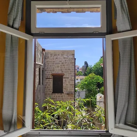 Giulia فيلة Rhodes City